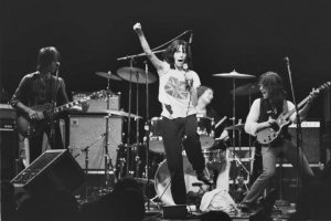 gloria patti onstage