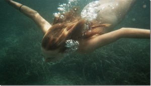 gloria skinny dip underwater
